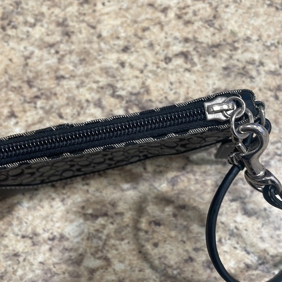 Navy Blue almost black Coach wristlet - Picture 7 of 8